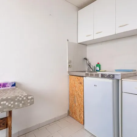 Porte Rouge 3 Le Pradet